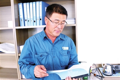 于国庆:光明使者 与电共舞